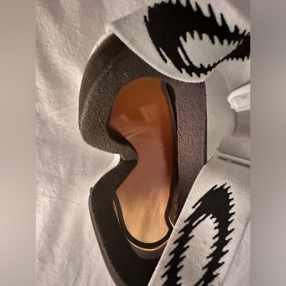 Oakley Ski Goggles - Picture 2 of 7